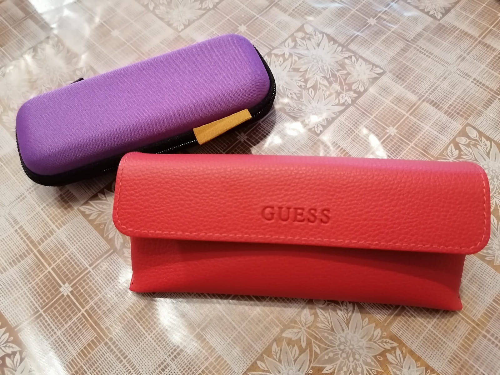 Firmowe etui na okulary dostępne w salonie